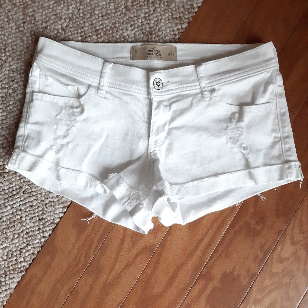 White Hollister Distressed Short Shorts size 5